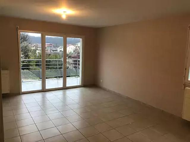 Ambérieu en Bugey 01500 Location appartement 3 pièces t3 terrasse