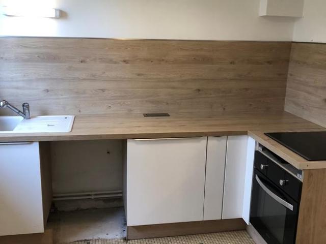 AMBERIEU EN BUGEY Appartement T4 de 80 m2 au 1er étage sa