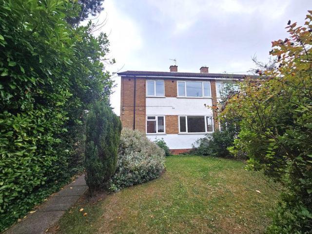 Amberley Way, Sutton Coldfield B74 2 bed maisonette to rent £995 pcm £230 pw