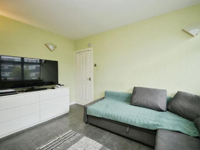 Amberry Court, HARLOW
