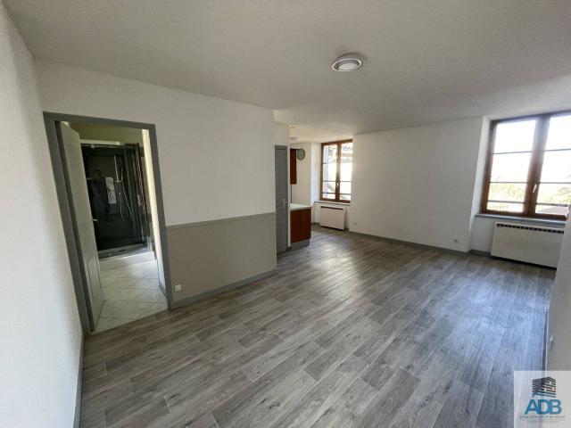 Ambierle, 330/336 Rue des Faimes