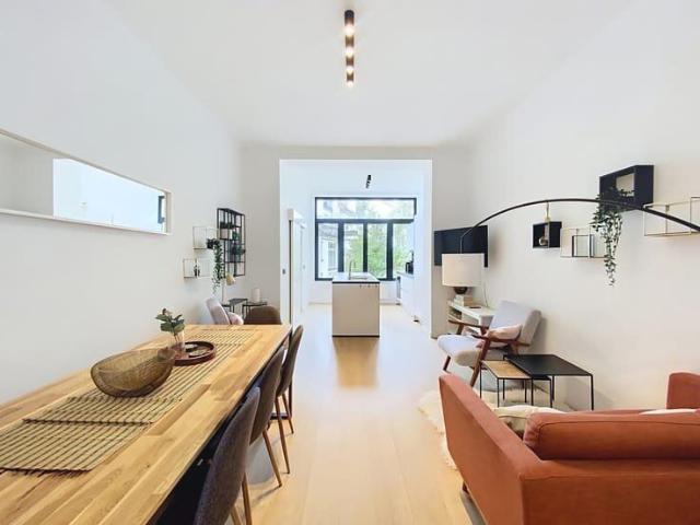 Ambiorix Plasky | Superb furnished 2 beds & 2 baths