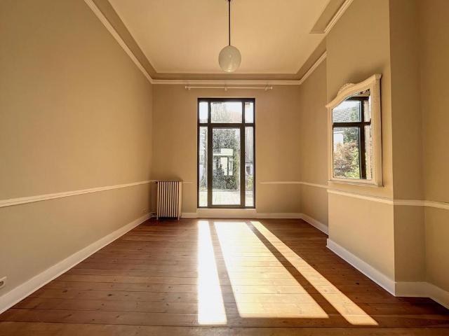 Ambiorix Square: Townhouse with Garden & Terrace