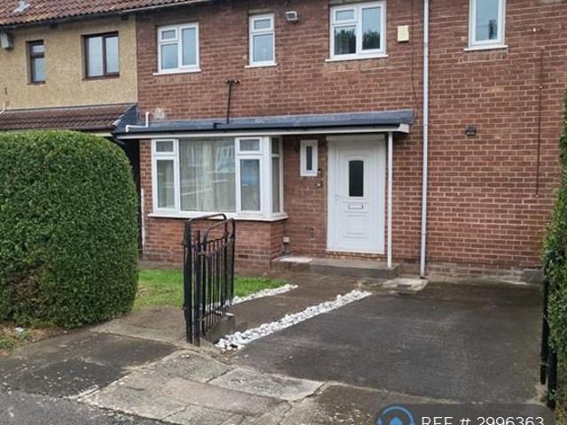 Ambleside Avenue, Bristol, BS10 3 bed terraced house to rent £1,850 pcm £427 pw