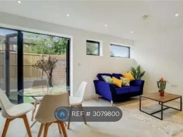 Ambleside Avenue, Streatham SW16, 2 bed flat to rent, £2,350 pcm | PrimeLocation