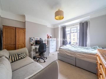 Ambleside Gardens, London, SW16 3 bed terraced house to rent £2,350 pcm £542 pw