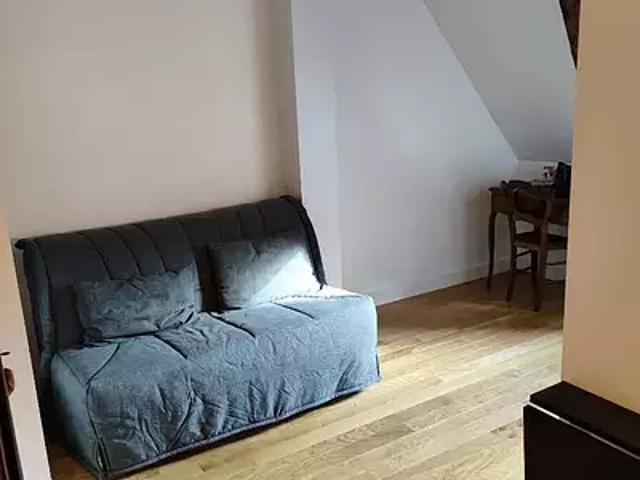Amboise 37400 Location appartement 1 pièce t1 au dernier étage