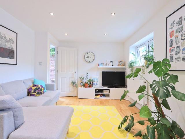 Ambrosia House, Whitehall Road, Bristol BS5, 2 bed maisonette to rent, £1,450 pcm | PrimeLocation