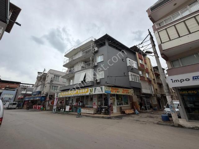 Çamdibi Burak Reis Caddesi Üzerinde 2+1 Kiralık Daire Teraslı