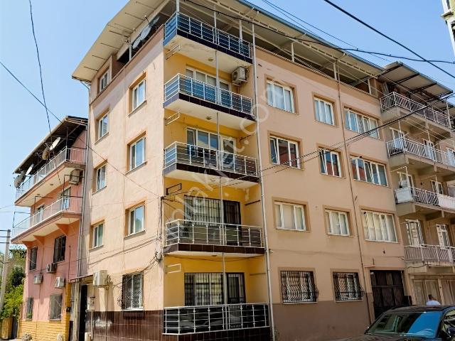 Çamdibi G.osman Paşa Mah.arakat Doğalgazlı 130m2 3+1 Daire