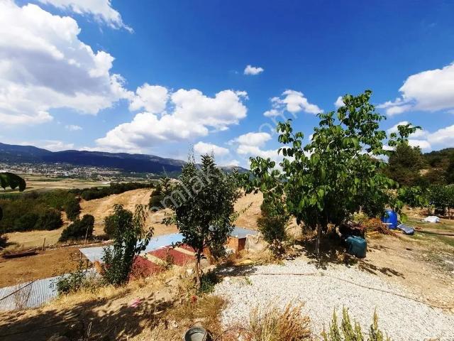 Çameli Kızılyakada 5 000 M2 Müstakil Arazide 2+1 Ev Ve 200 M2 Ahır Satılık