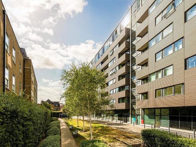 Amelia Street, London SE17 1 bed flat to rent £2,100 pcm £485 pw