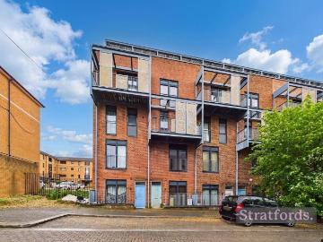 Amelia's Lane, Campbell Park, MK9 4 bed townhouse to rent £1,850 pcm £427 pw