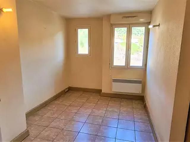 Amélie les Bains Palalda 66110 Location appartement 1 pièce t1