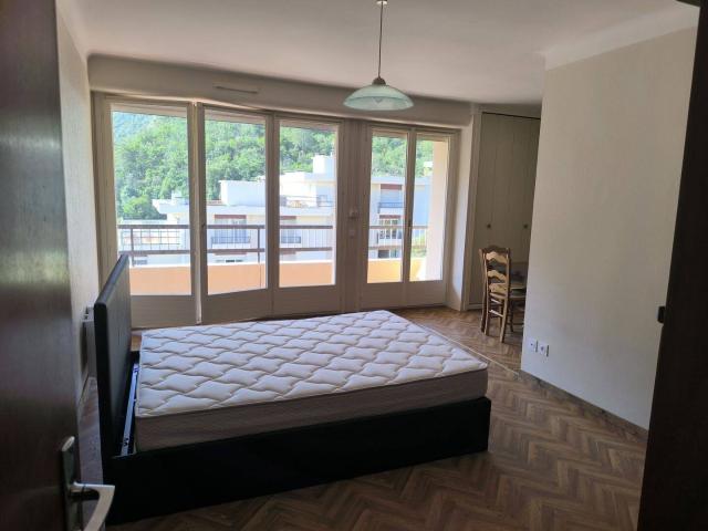 AMELIE LES BAINS STUDIO 30 m² Résidence Les Thermes