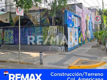 Americana. Terreno con construcción para edificar ó remodelar