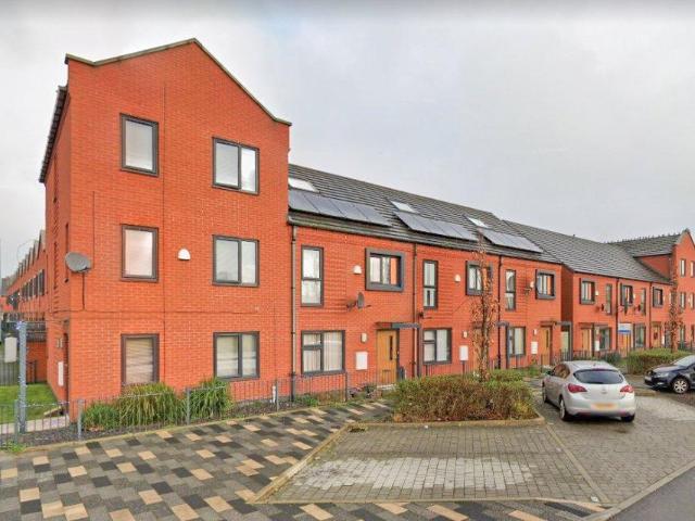 Amersham Park Road, Salford M6 3 bed house to rent £1,550 pcm £358 pw