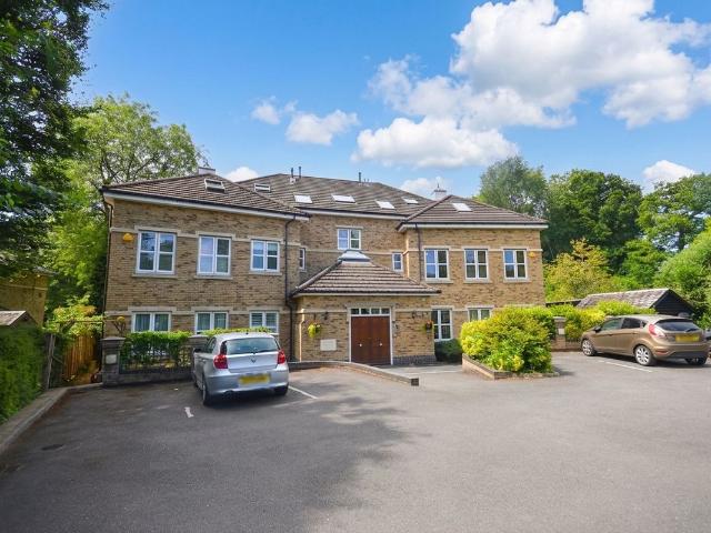 Amersham Road, Hazlemere HP15, 3 bed flat to rent, £2,000 pcm | PrimeLocation