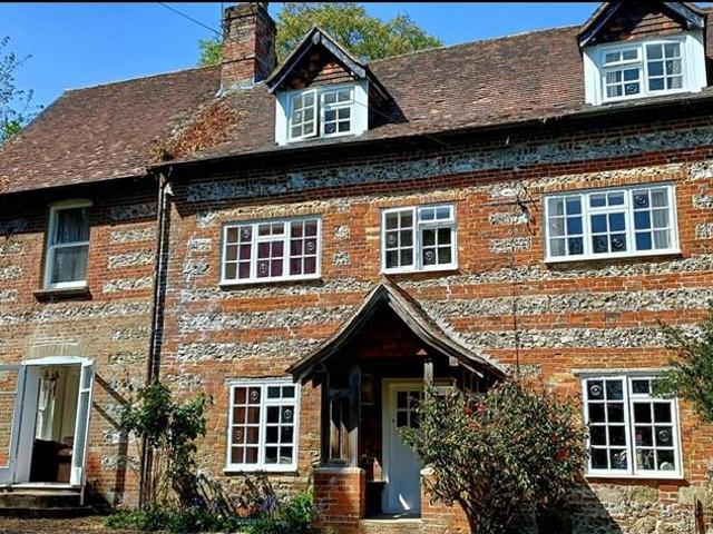 Amesbury Road, Salisbury, SP4 6 bed semi detached house to rent £3,999 pcm £923 pw