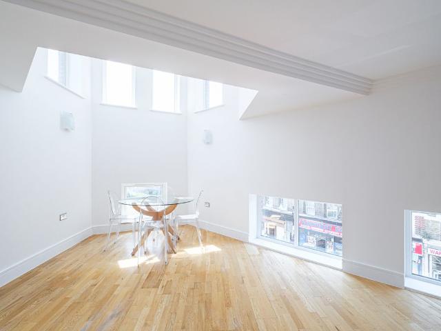 Amhurst Road, Hackney N16, 2 bed flat to rent, £2,800 pcm | PrimeLocation