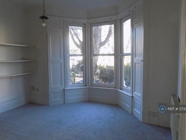Amhurst Road, London, E8 1 bed flat to rent £2,250 pcm £519 pw