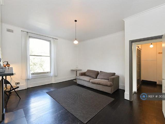 Amhurst Road, London, E8 1 bed flat to rent £2,400 pcm £554 pw