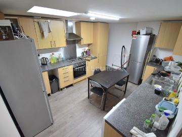 Amity Road, Reading RG1, 5 bed terraced house to rent, £3,250 pcm | PrimeLocation