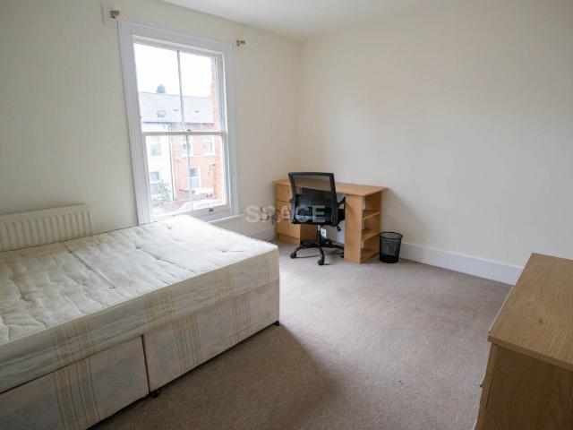 Amity Street, Reading, Berkshire RG1, 3 bed terraced house to rent, £1,700 pcm | PrimeLocation
