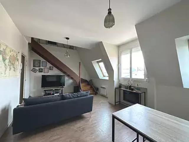 Amiens 80000 Location appartement 3 pièces t3 au dernier étage