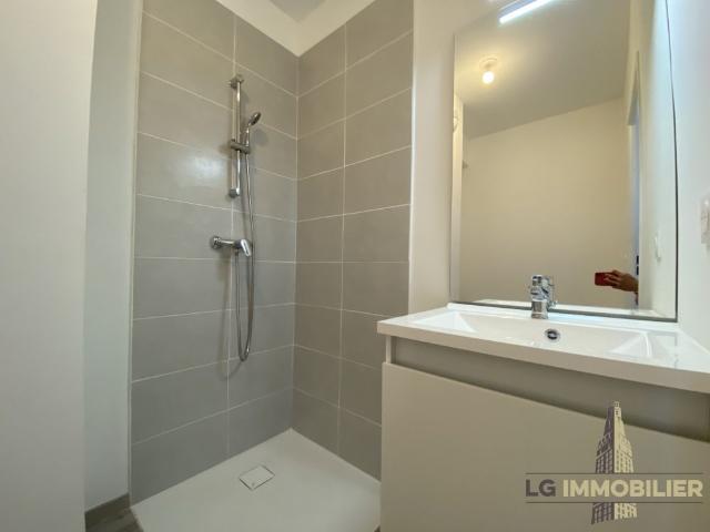 Amiens SAINT HONORE TYPE 1 MEUBLE AVEC 2 TERRASSES ET PARKING