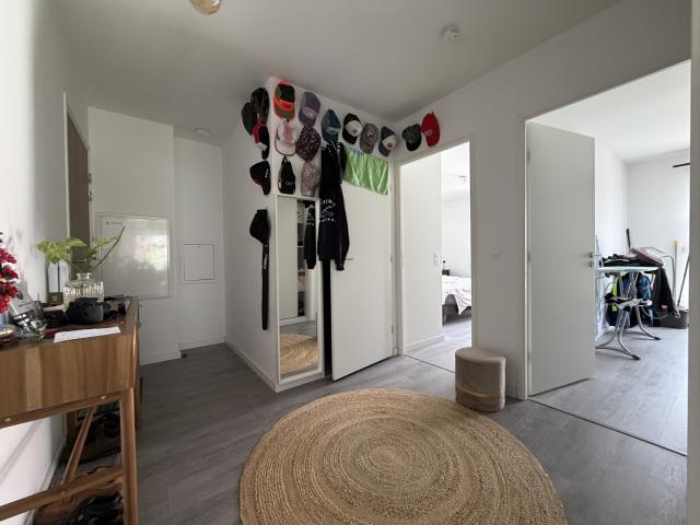AMIENS SUD APPARTEMENT T3 RECENT AVEC BALCON ET PARKING