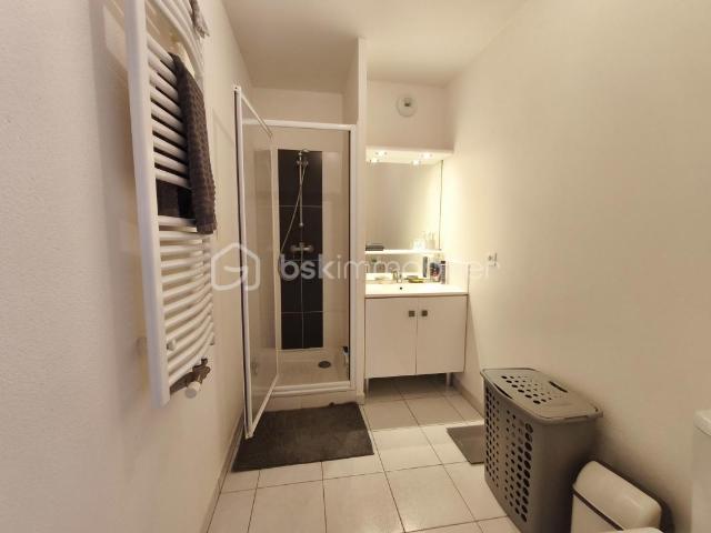 AMILLY – Quartier Saint‑Firmin Appartement T2 – Résidence de Standing avec Piscine