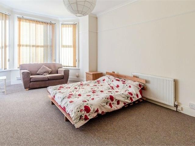 Amina Way, London, SE16
