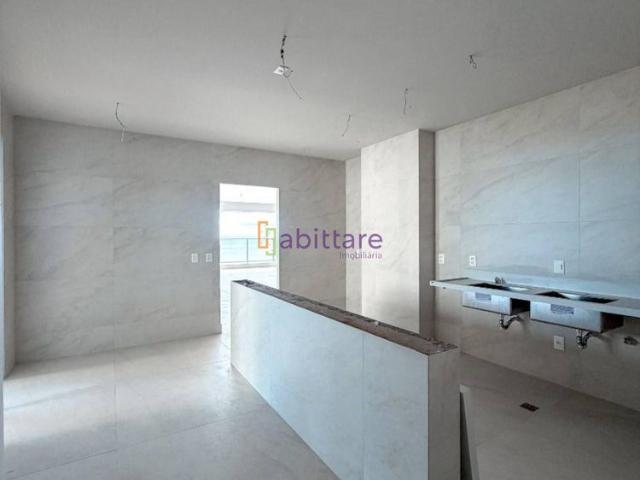 Amiral na Peninsula 540m² com 4 suítes amplas + espaço gourmet com piscina privativa