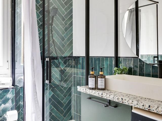 Amiral Suite: Nobility in the Heart of Paris, Paris Amsterdam Apartments for Rent