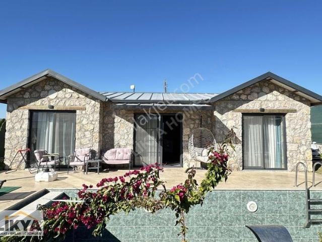 Çamköy Mah.de 2+1 Müstakil Geniş Bahçeli Uzun Dönem Taş Villa