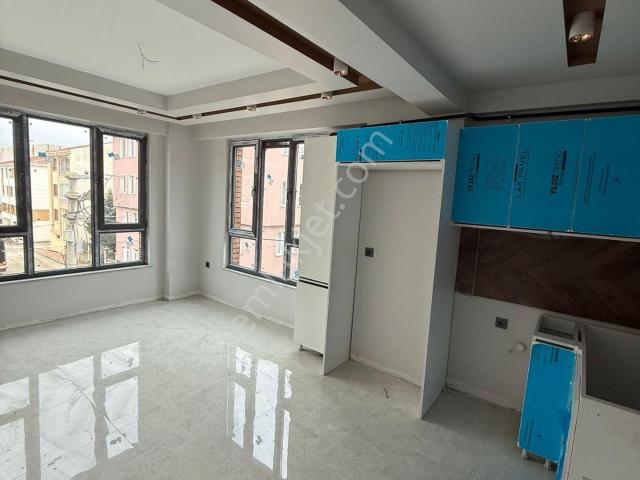 Çamlıca Mahallesinde Sıfır 1+1 Daire