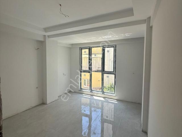 Çamlıca Mahallesinde 2+0 Satılık Daire