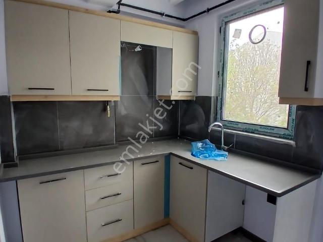 Çamlıca Mahallesinde 2+0 Satılık Daire