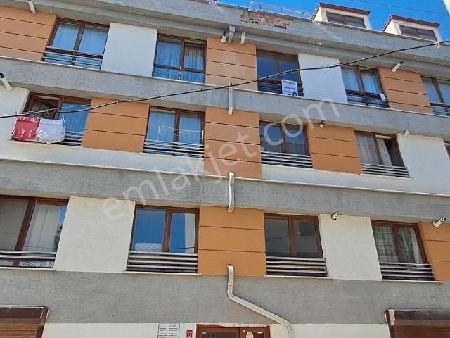 Çamlıca Mahallesinde Kiralık 4+1 Dubleks Daire