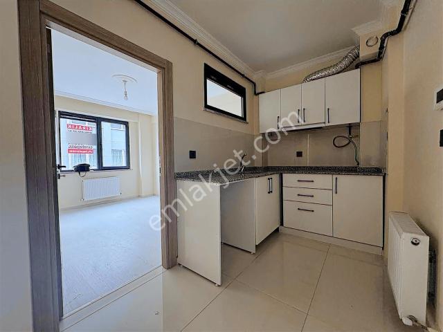 Çamlıca Mh. Gündüz Ökçün Bulvarı Dibinde Temiz, 1+1 Daire