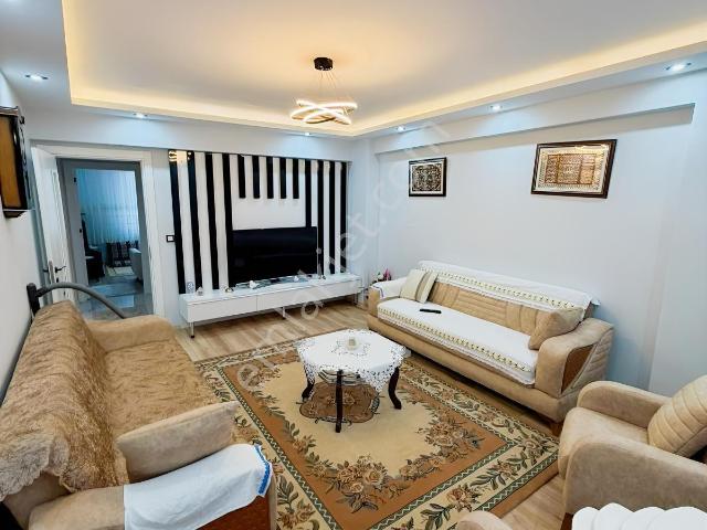 Çamlıca'da Özel Garajlı Ve Ebeveyn Banyolu 3+1 Satılık Daire