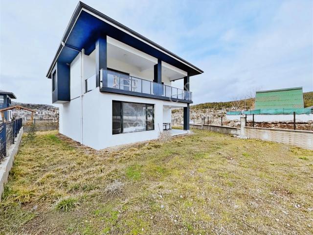 Çamlıdere Yaylası Gölbaşında Orman Manzaralı 4+1 Satılık Villa
