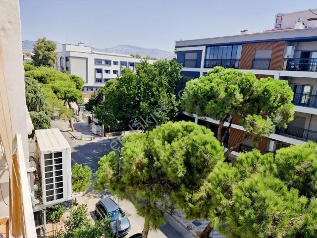 Çamlık Ta 3+1 Gazi Lisesi Yanı 3+1 Doğalgazlı Kiralık Mkd Emlak
