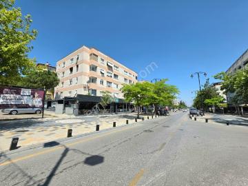 Çamlık Bulvarı'nda 128 M² 2,5+1 Açık Otoparklı