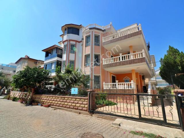 Çamlık Mahallesinde 8 Kişinin Kullanmasına Uygun Kiralık Villa