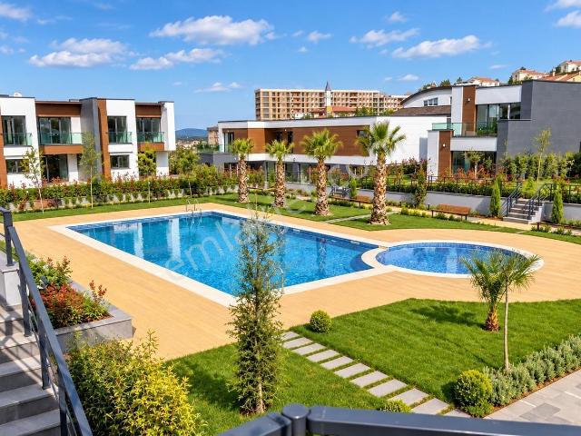 Çamlık Optimum Unique 1+1 Lüks Eşyalı 75m2+84m2 Bahçeli Satılık