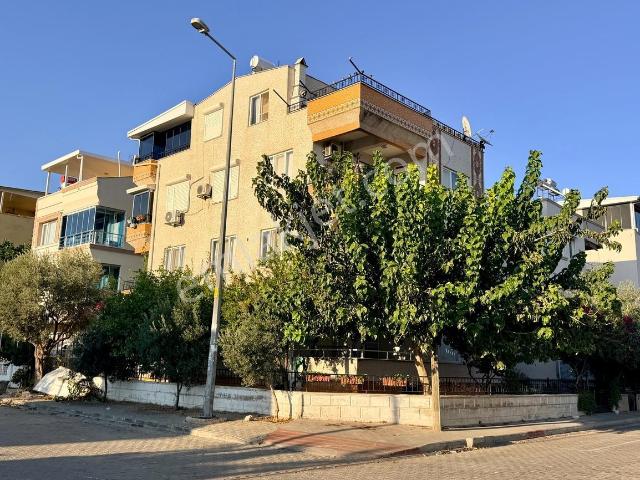 Çamlık'ta Köşe Başında, Önü Açık, Geniş Teraslı 2+1 Dubleks