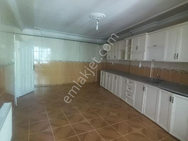 Çamlıtepe Mahallesi Dünya Hastanesi Arkasındakiralık 3+1y.giriş