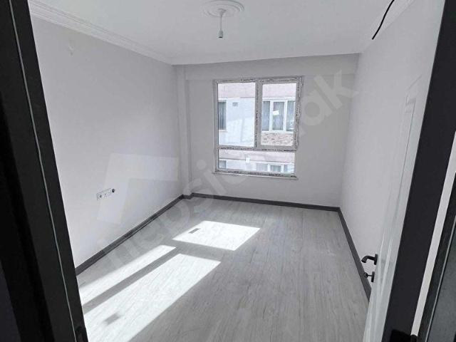 ÇAMLICA MAH AY SOKAK SATILIK 2+0 DAİRELER
